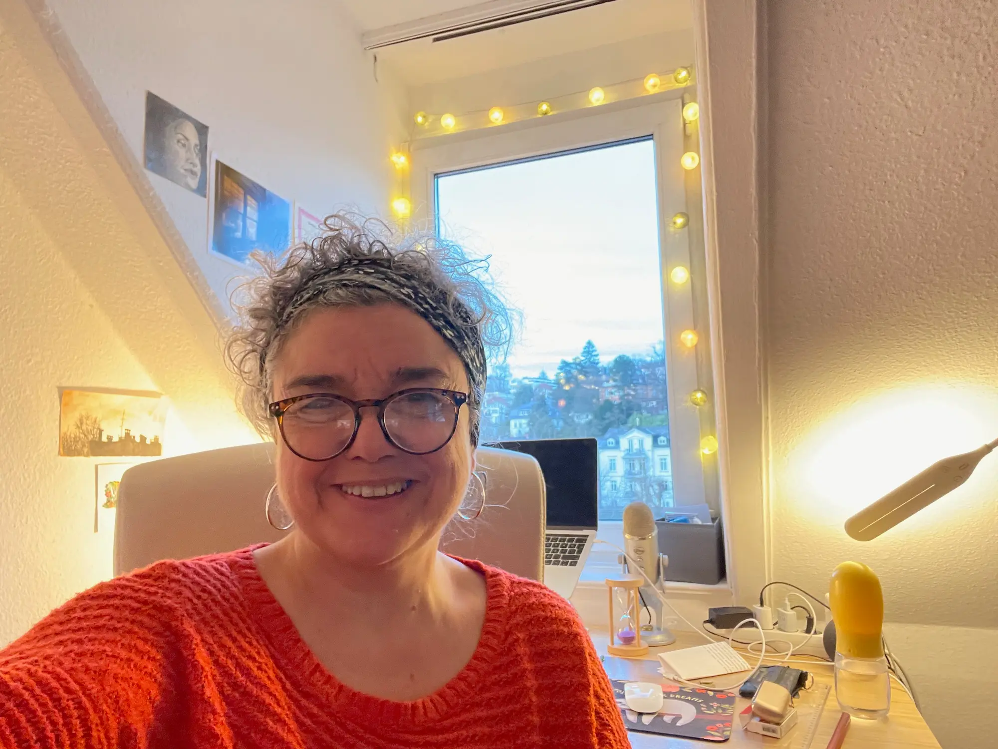 Yeşim Cimcoz in her writing room